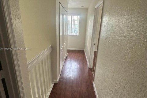 Снять в аренду таунхаус в Хомстед, Флорида 4 спальни, 132.2м2, № 2004863 - фото 21