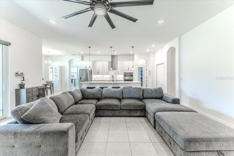 Villa ou maison à vendre à Spring Hill, Floride: 5 chambres, 350.61 m2 № 2221145 - photo 16