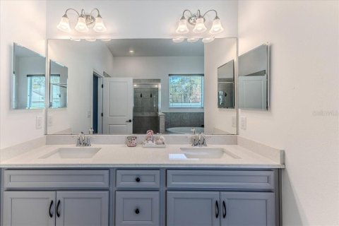 Villa ou maison à vendre à Spring Hill, Floride: 5 chambres, 350.61 m2 № 2221145 - photo 29