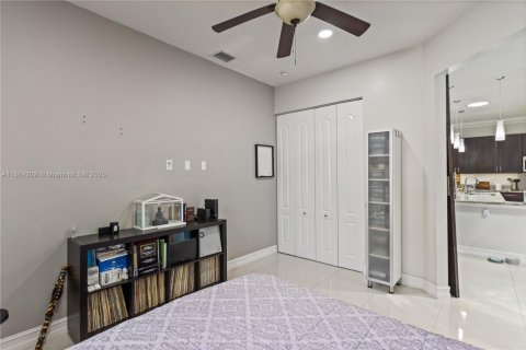 House in Dania Beach, Florida 3 bedrooms, 163.88 sq.m. № 1891936 - photo 26
