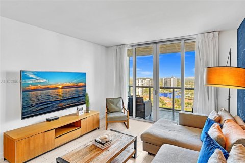 Casa en venta en Hallandale Beach, Florida, 2 dormitorios, 96.34 m2 № 1862167 - foto 3