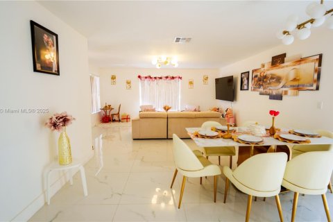 Casa en venta en Cutler Bay, Florida, 3 dormitorios, 127.18 m2 № 1861258 - foto 16