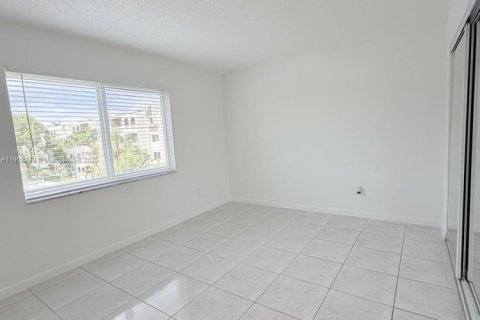 Copropriété à louer à Miami, Floride: 2 chambres, 74.69 m2 № 1965240 - photo 11