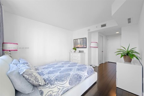 Condominio en venta en Sunny Isles Beach, Florida, 3 dormitorios, 171.78 m2 № 1940301 - foto 22