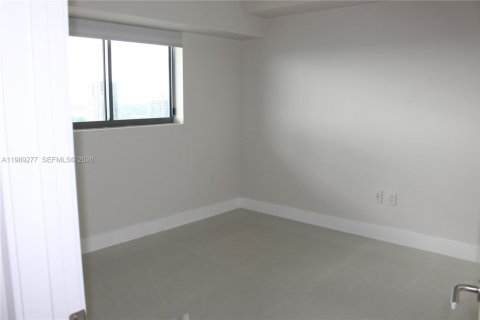 Appartement à louer à Miami, Floride: 2 chambres, 106.19 m2 № 2051480 - photo 3