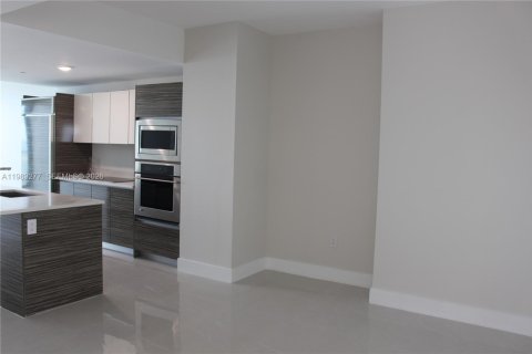 Appartement à Miami, Floride 2 chambres, 106.19 m2 № 2051480