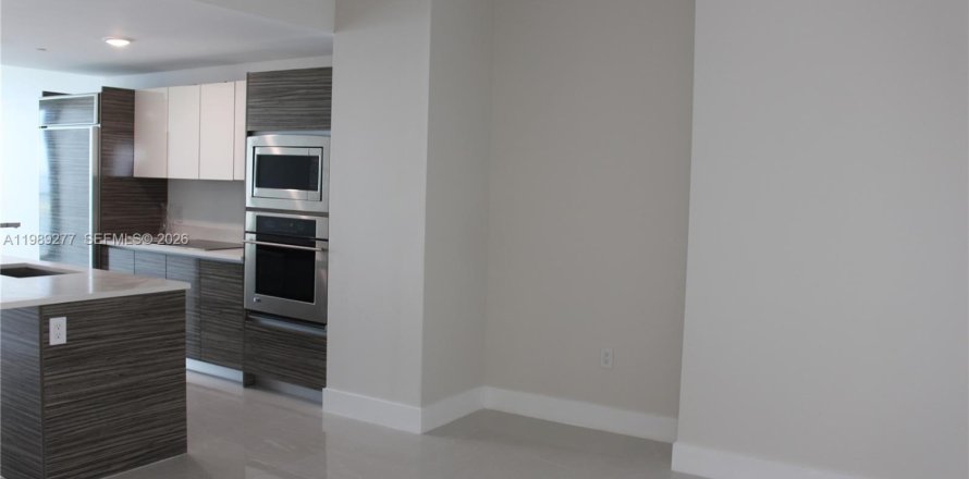 Appartement à Miami, Floride 2 chambres, 106.19 m2 № 2051480
