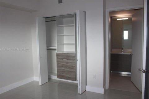 Appartement à louer à Miami, Floride: 2 chambres, 106.19 m2 № 2051480 - photo 4