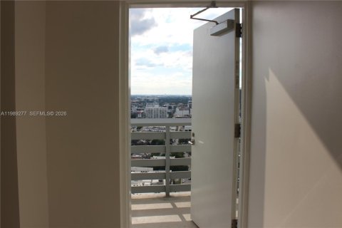 Appartement à louer à Miami, Floride: 2 chambres, 106.19 m2 № 2051480 - photo 12