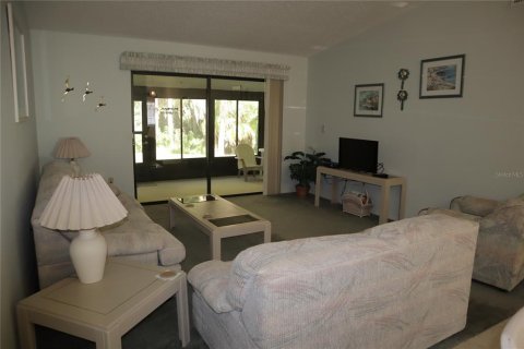 Casa en alquiler en Tarpon Springs, Florida, 2 dormitorios, 123.56 m2 № 1918826 - foto 8