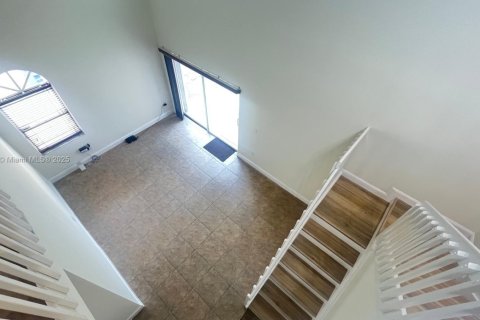 Снять в аренду виллу или дом в Пемброк-Пайнс, Флорида 4 спальни, 206.61м2, № 1924836 - фото 20