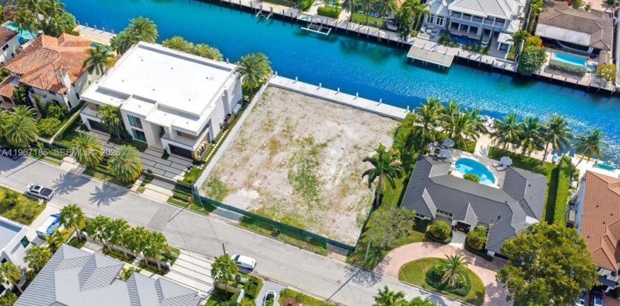 Terrain à Fort Lauderdale, Floride № 2028756