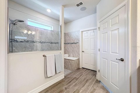 House in Land O' Lakes, Florida 2 bedrooms, 184.13 sq.m. № 1797229 - photo 17