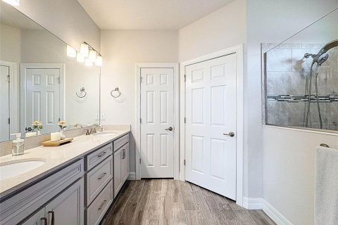 House in Land O' Lakes, Florida 2 bedrooms, 184.13 sq.m. № 1797229 - photo 16
