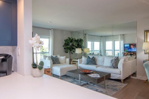 Condominio en alquiler en Saint Pete Beach, Florida, 3 dormitorios, 124.95 m2 № 1841706 - foto 17