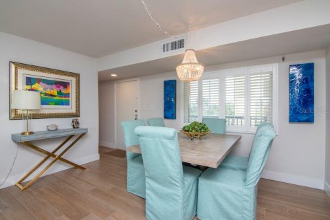 Condominio en alquiler en Saint Pete Beach, Florida, 3 dormitorios, 124.95 m2 № 1841706 - foto 12