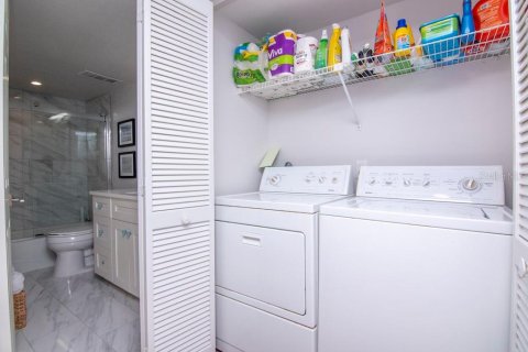 Condominio en alquiler en Saint Pete Beach, Florida, 3 dormitorios, 124.95 m2 № 1841706 - foto 28