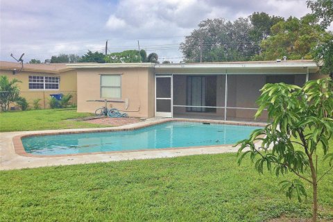 Casa en Sunrise, Florida 3 dormitorios, 133.04 m2 № 2078631