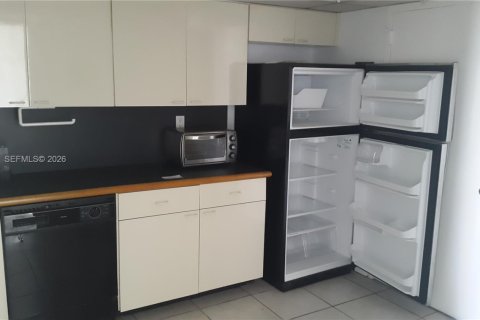 Condo in Aventura, Florida, 2 bedrooms  № 2067665 - photo 4