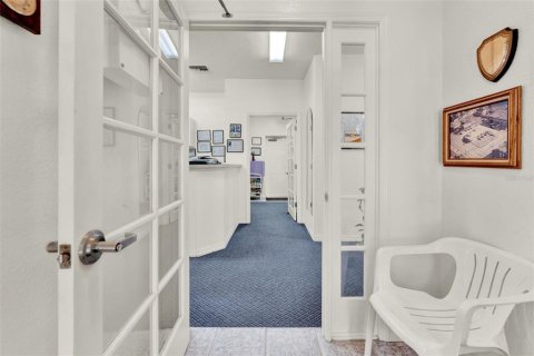 Immobilier commercial à louer à Lake Mary, Floride: 113.15 m2 № 1804900 - photo 3