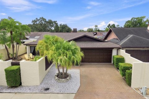 Villa ou maison à Tampa, Floride 3 chambres, 170.57 m2 № 2359157