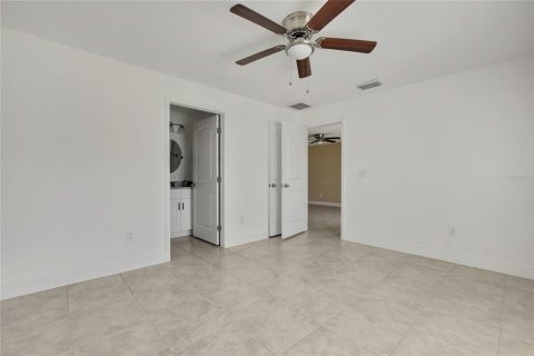 Appartement à louer à Spring Hill, Floride: 3 chambres, 239.32 m2 № 2429410 - photo 18