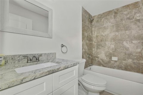 Appartement à louer à Spring Hill, Floride: 3 chambres, 239.32 m2 № 2429410 - photo 24