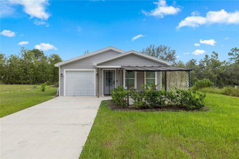 House in Weeki Wachee, Florida 3 bedrooms, 93 sq.m. № 2350247