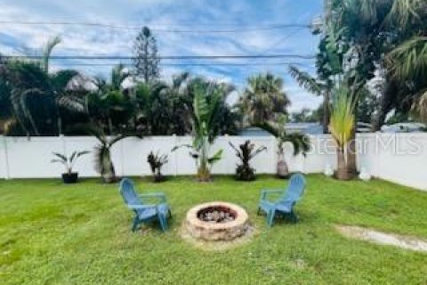 House in Seminole, Florida 3 bedrooms, 103.31 sq.m. № 1906156 - photo 6