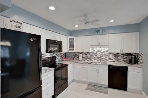 Townhouse in Ponce Inlet, Florida 2 bedrooms, 117.99 sq.m. № 1602126 - photo 18