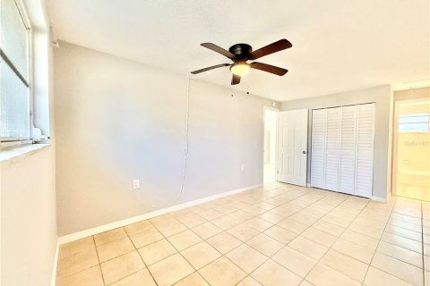 Immobilier commercial à vendre à Punta Gorda, Floride: 4 chambres, 179.12 m2 № 2405524 - photo 15