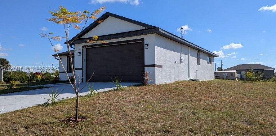 Villa ou maison à LaBelle, Floride 3 chambres, 138.52 m2 № 1986244