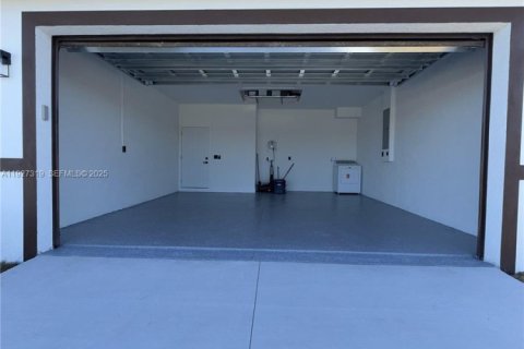 Villa ou maison à louer à LaBelle, Floride: 3 chambres, 138.52 m2 № 1986244 - photo 4