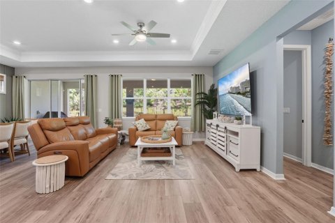 House in Minneola, Florida 2 bedrooms, 180.51 sq.m. № 2106470 - photo 10