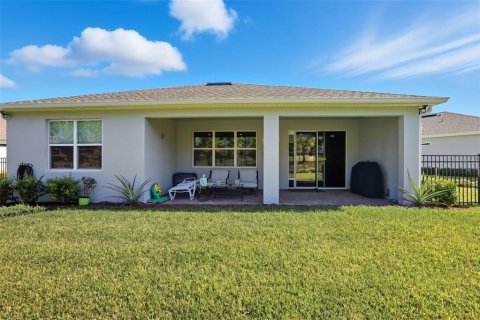 House in Minneola, Florida 2 bedrooms, 180.51 sq.m. № 2106470 - photo 29