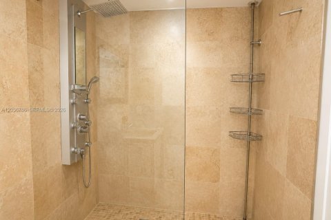 Condominio en alquiler en North Bay Village, Florida, 2 dormitorios, 95.69 m2 № 2085071 - foto 22