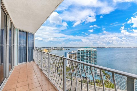 Condominio en alquiler en North Bay Village, Florida, 2 dormitorios, 95.69 m2 № 2085071 - foto 5