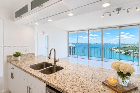 Condominio en North Bay Village, Florida, 2 dormitorios  № 2085071