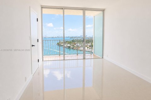Condominio en alquiler en North Bay Village, Florida, 2 dormitorios, 95.69 m2 № 2085071 - foto 24