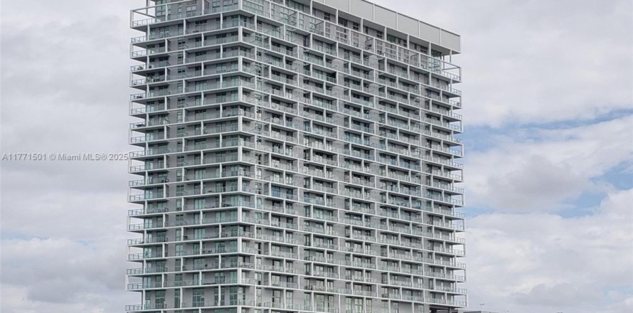 Condominio en Sunrise, Florida, 2 dormitorios  № 1867880