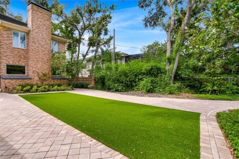 Villa ou maison à vendre à Tampa, Floride: 5 chambres, 669.27 m2 № 1910919 - photo 4