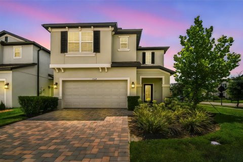 House in Wesley Chapel, Florida 4 bedrooms, 242.1 sq.m. № 1793262 - photo 1