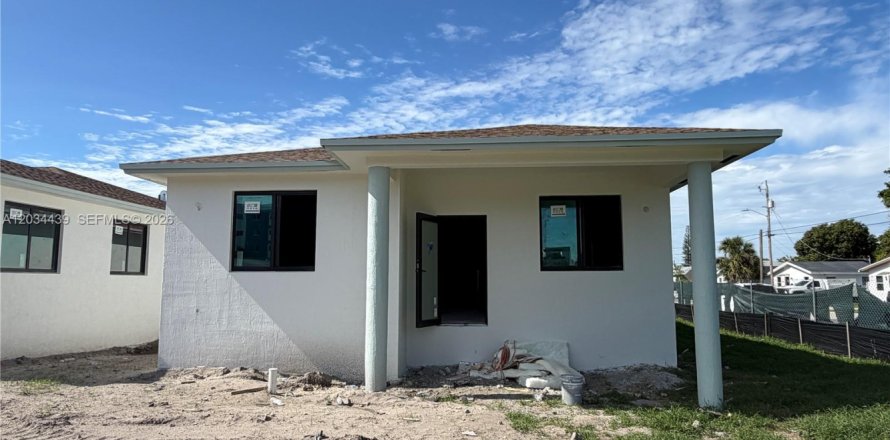 Casa en Pompano Beach, Florida 4 dormitorios № 2253789