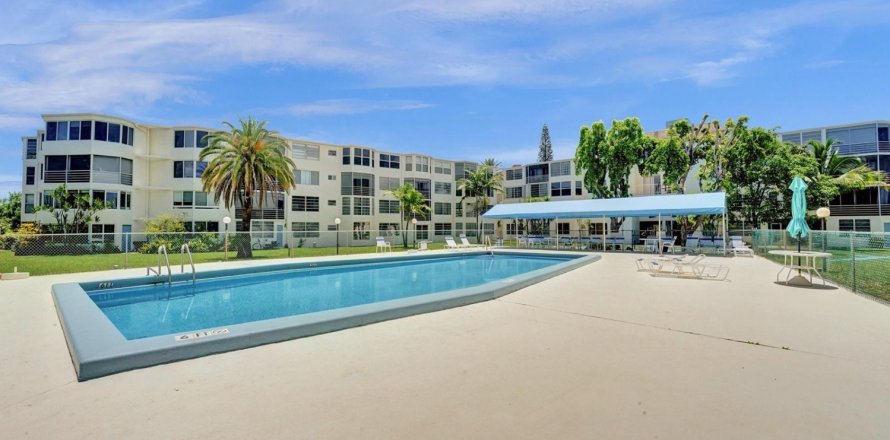 Condominio en Miami, Florida, 1 dormitorio № 1222572