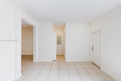 Touwnhouse à vendre à Homestead, Floride: 3 chambres, 137.77 m2 № 1945014 - photo 9
