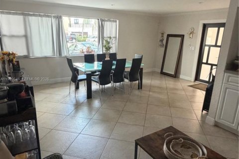 Купить виллу или дом в Майами, Флорида 3 спальни, 180.23м2, № 2065448 - фото 7