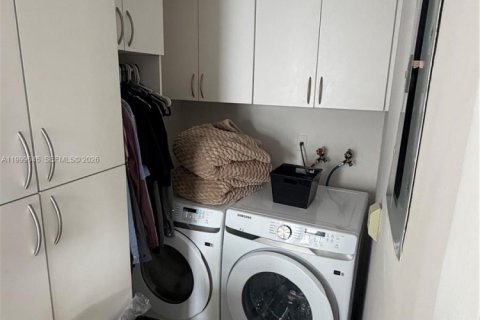 Купить виллу или дом в Майами, Флорида 3 спальни, 180.23м2, № 2065448 - фото 12