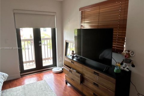 Купить виллу или дом в Майами, Флорида 3 спальни, 180.23м2, № 2065448 - фото 24