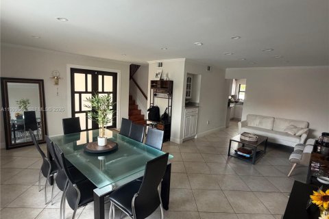 Купить виллу или дом в Майами, Флорида 3 спальни, 180.23м2, № 2065448 - фото 5