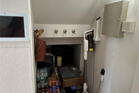 Купить виллу или дом в Майами, Флорида 3 спальни, 180.23м2, № 2065448 - фото 20